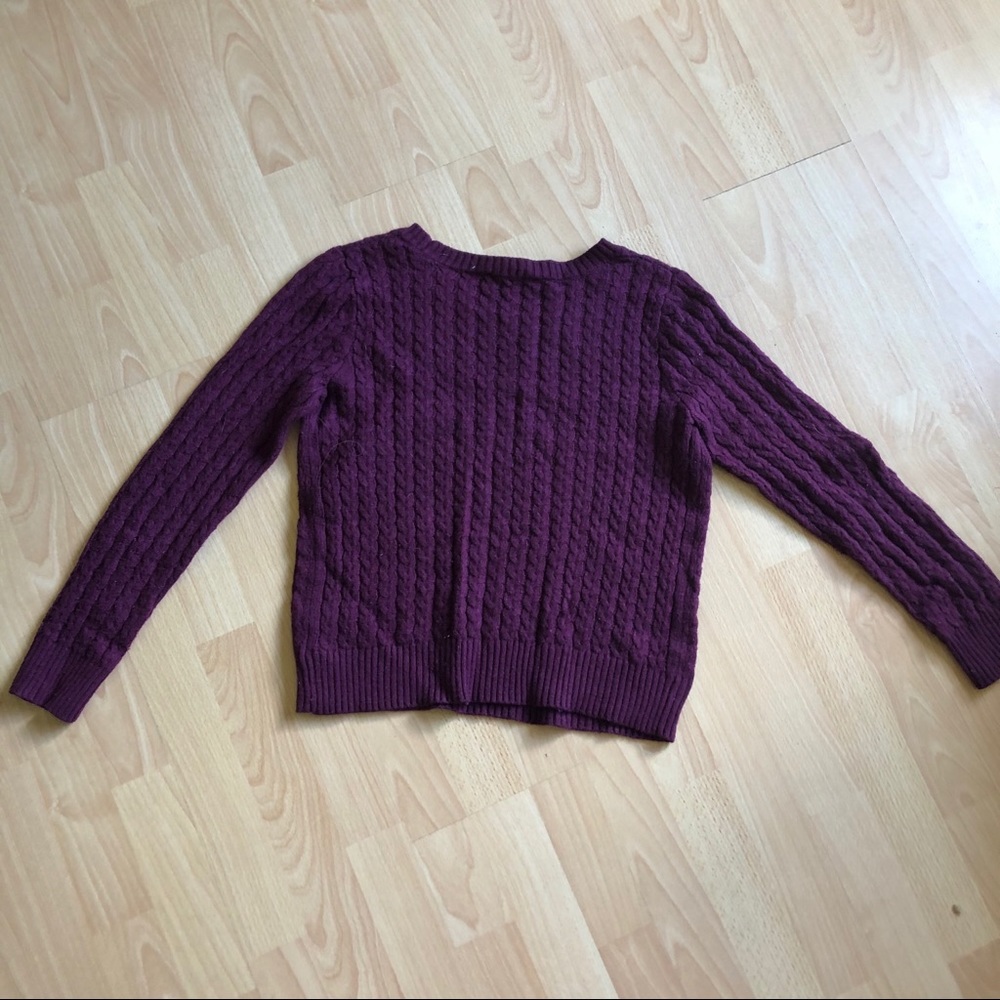 ✨ Maroon Cable-knit Sweater✨ - Picture 2 of 4